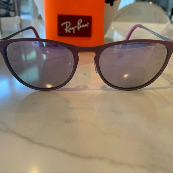 Girls Ray Ban Sunglasses - Picture 4 of 5
